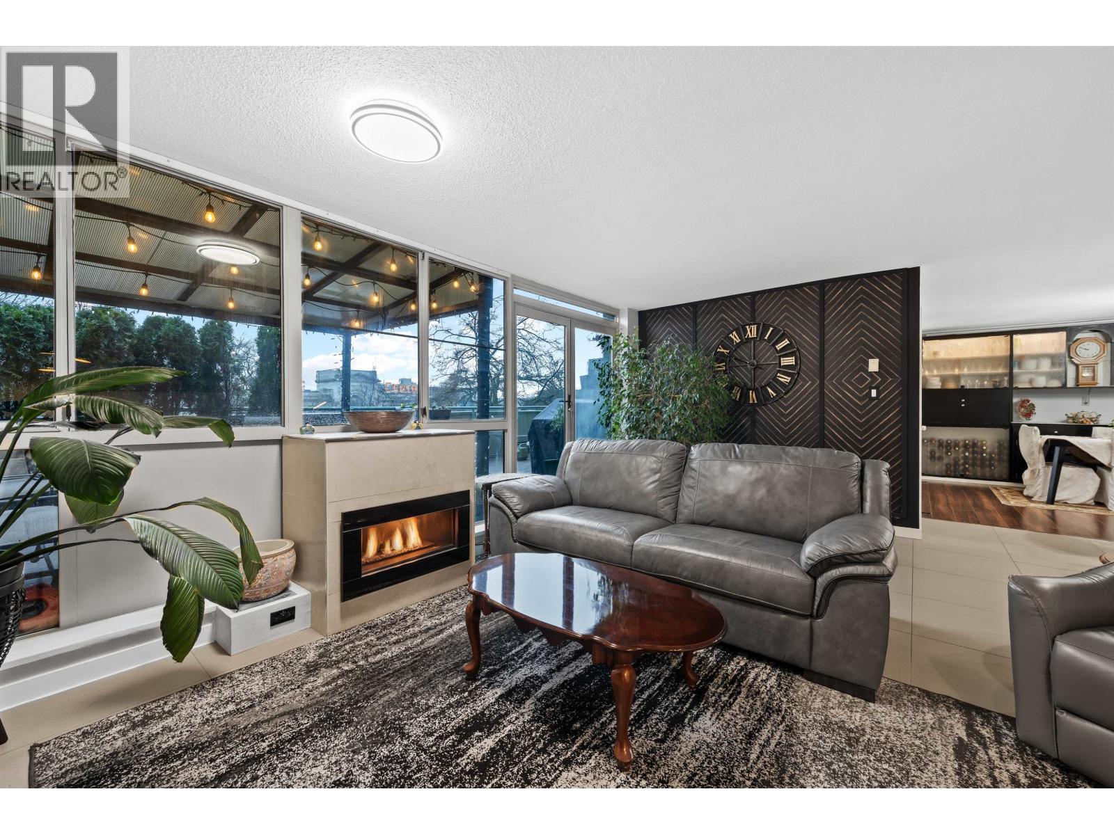 403 1159 MAIN STREET, Vancouver, British Columbia