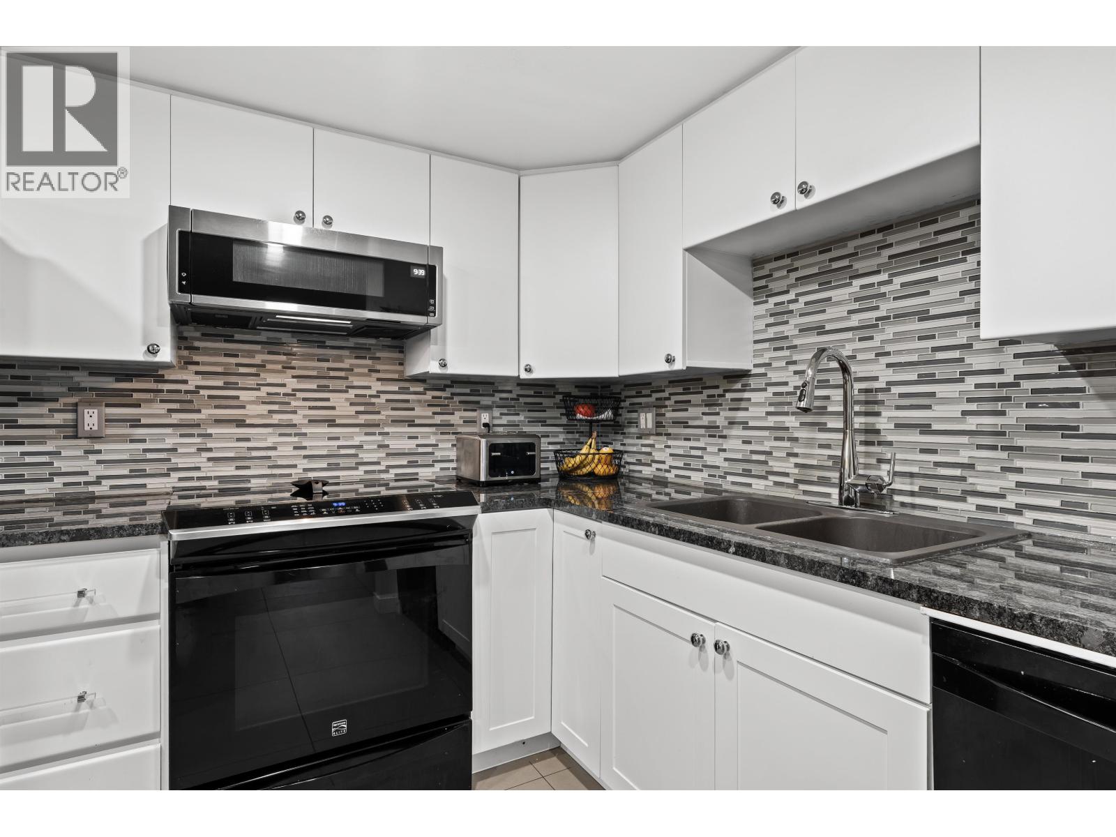 403 1159 Main Street, Vancouver, British Columbia  V6A 4B6 - Photo 15 - R3102008