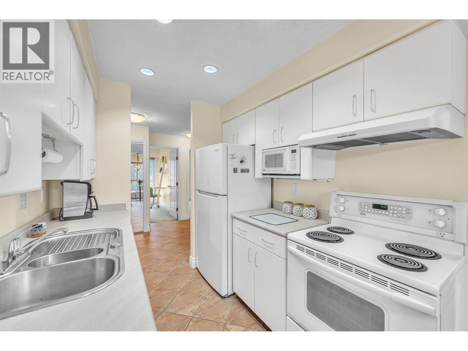 401 1718 Nelson Street, Vancouver, British Columbia  V6G 1M8 - Photo 9 - R3102289