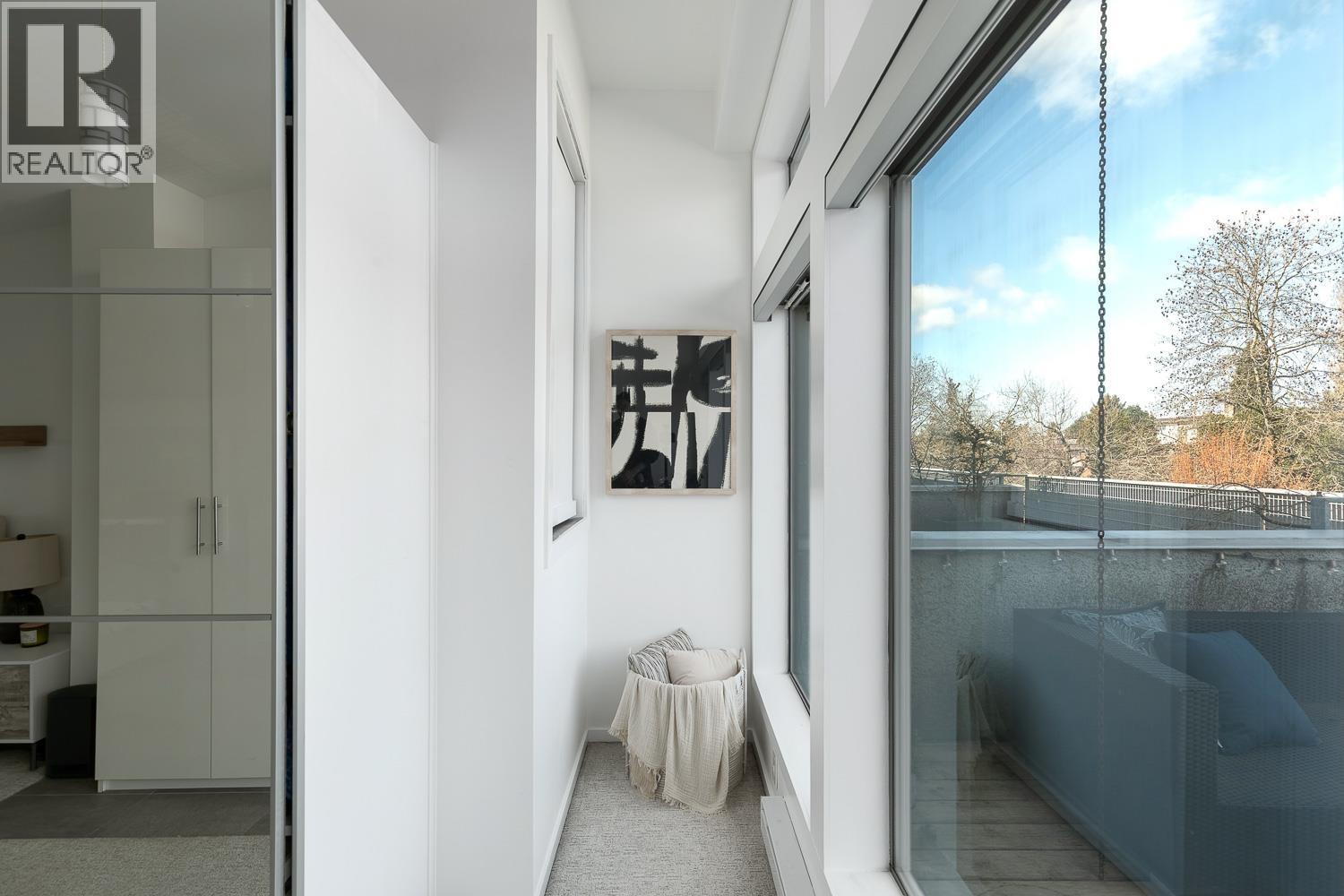 Listing Picture 21 of 28 : 396 E 15TH AVENUE, Vancouver / 溫哥華 - 魯藝地產 Yvonne Lu Group - MLS Medallion Club Member