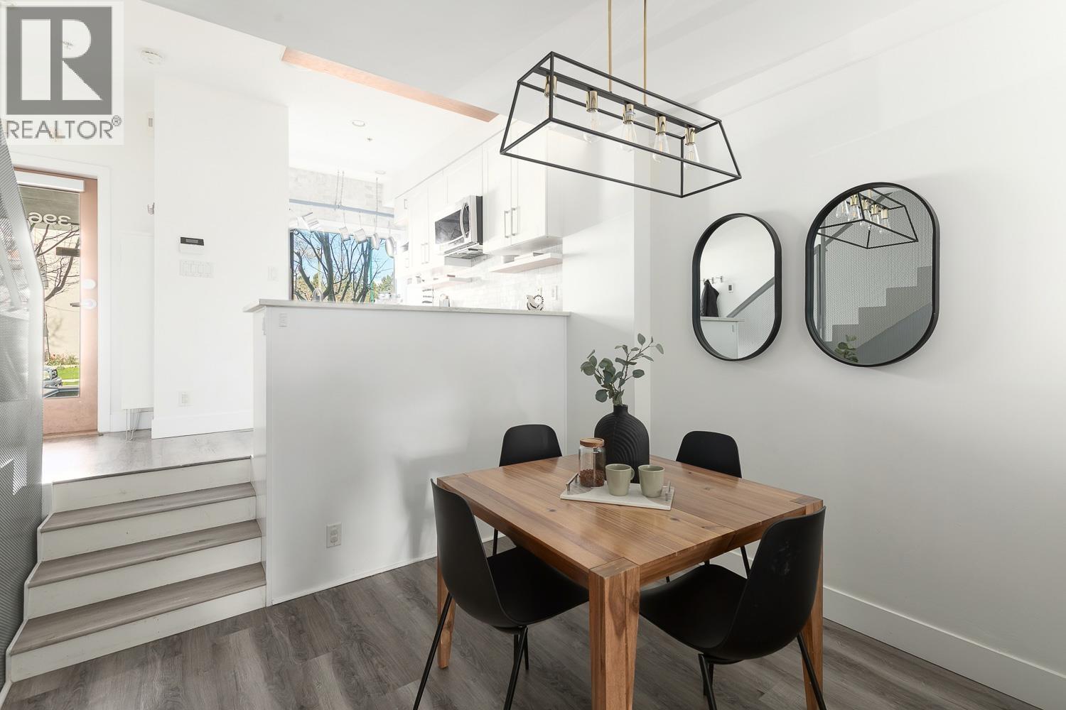 Listing Picture 6 of 28 : 396 E 15TH AVENUE, Vancouver / 溫哥華 - 魯藝地產 Yvonne Lu Group - MLS Medallion Club Member