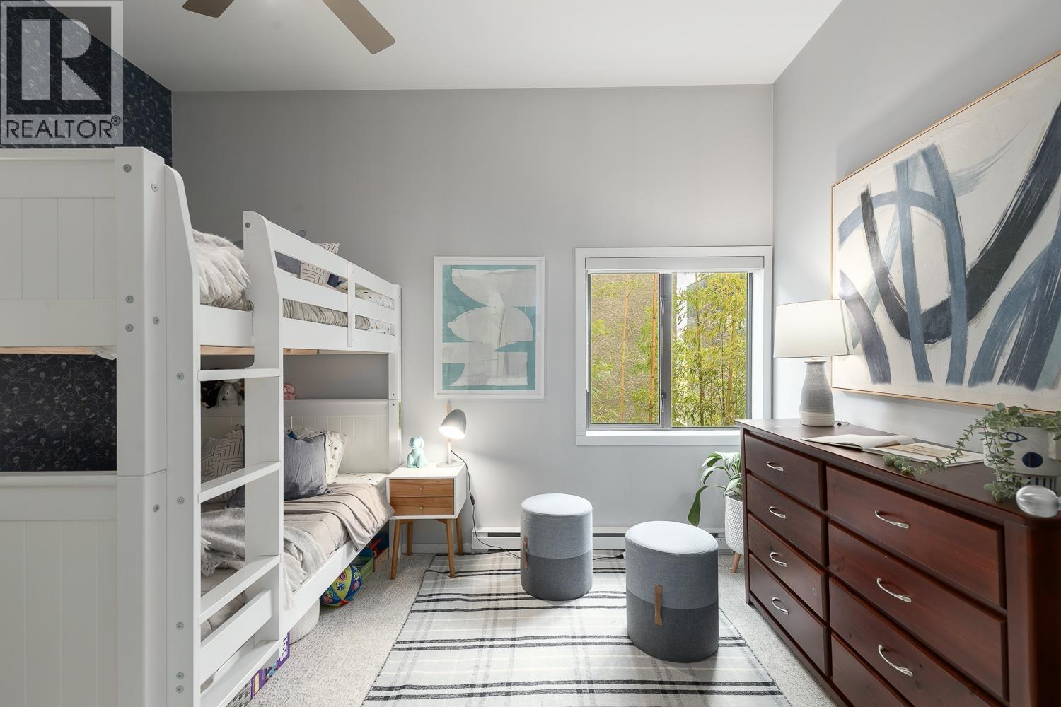 Listing Picture 14 of 28 : 396 E 15TH AVENUE, Vancouver / 溫哥華 - 魯藝地產 Yvonne Lu Group - MLS Medallion Club Member