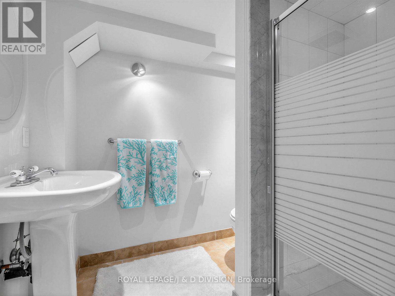 112 Rose Park Drive, Toronto, Ontario  M4T 1R5 - Photo 27 - C12910586