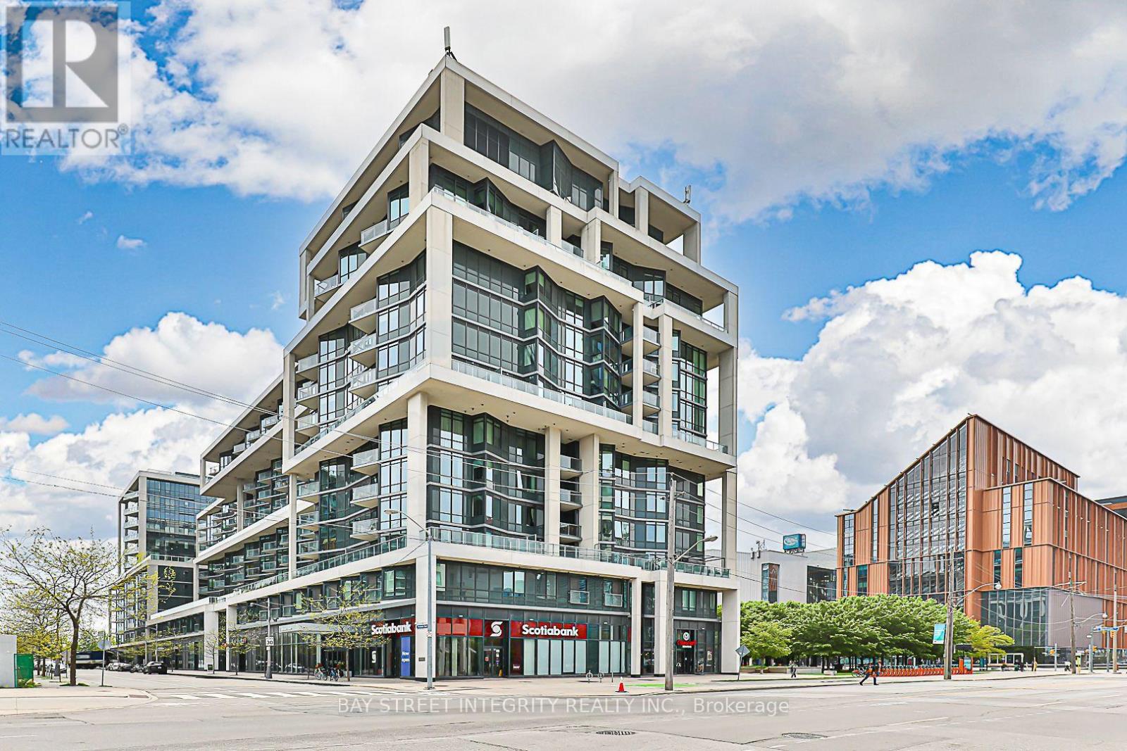 405 - 15 MERCHANTS' WHARF, Toronto, Ontario