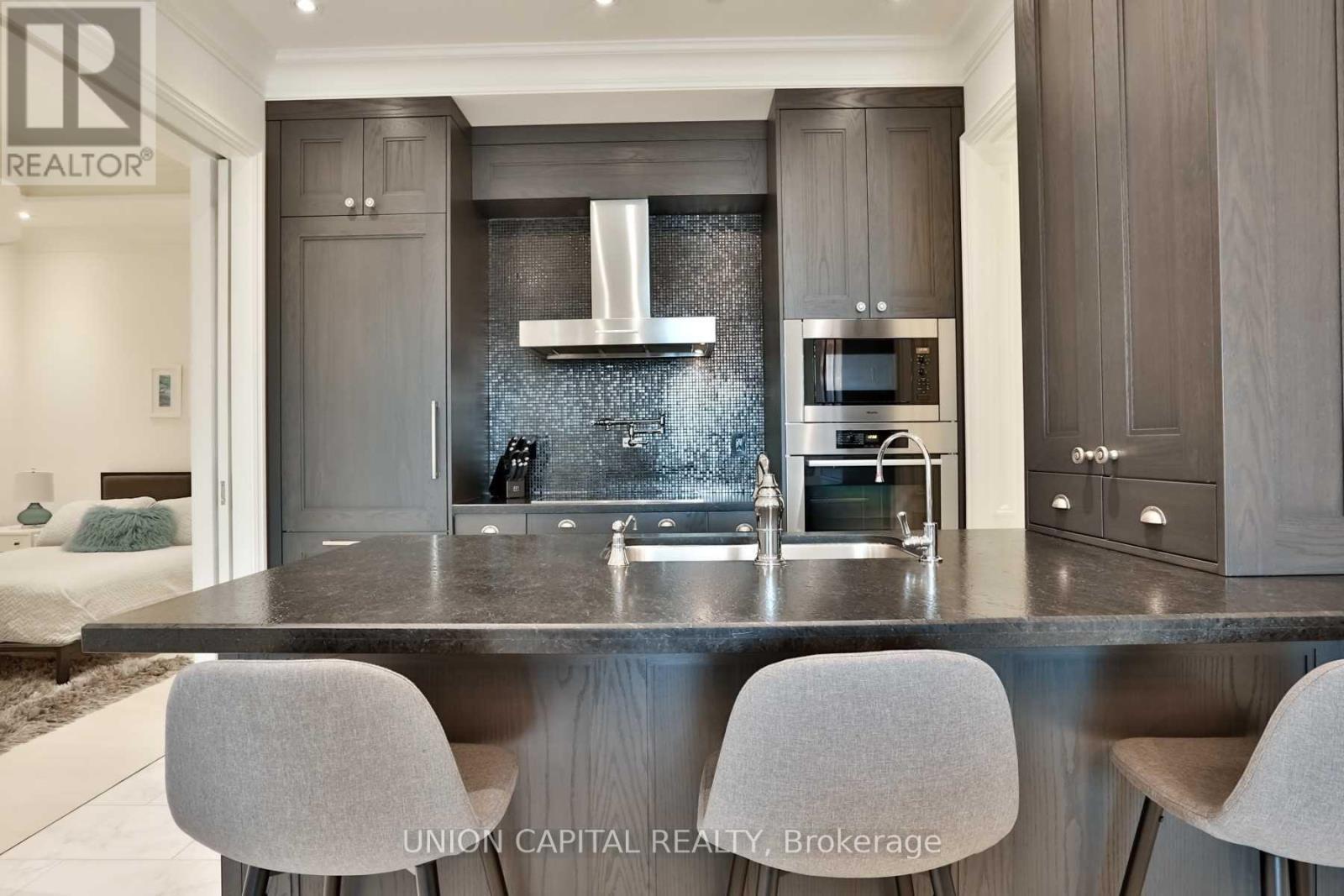 3406 - 311 Bay Street, Toronto, Ontario  M5H 4G5 - Photo 11 - C12910706