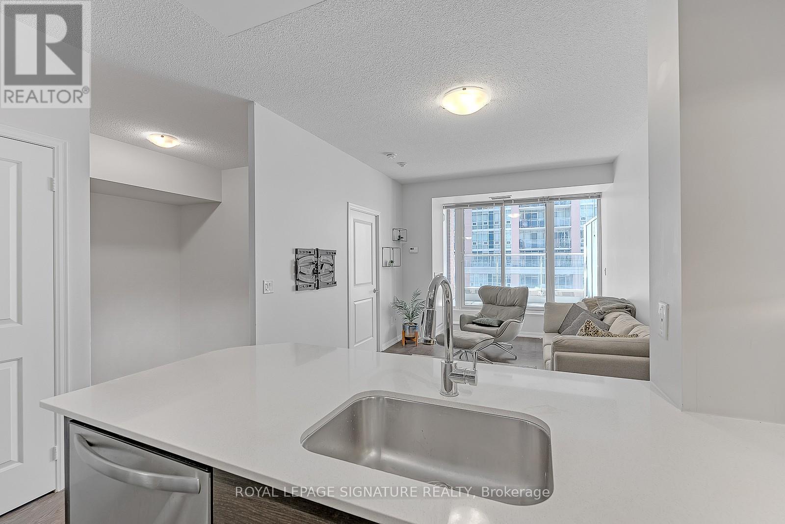 1111 - 75 EAST LIBERTY STREET, Toronto, Ontario