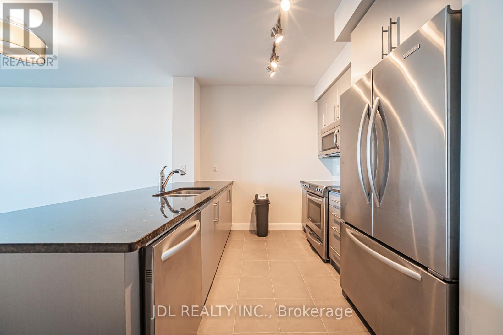 806 - 825 Church Street N, Toronto, Ontario  M4W 3Z4 - Photo 7 - C12910758