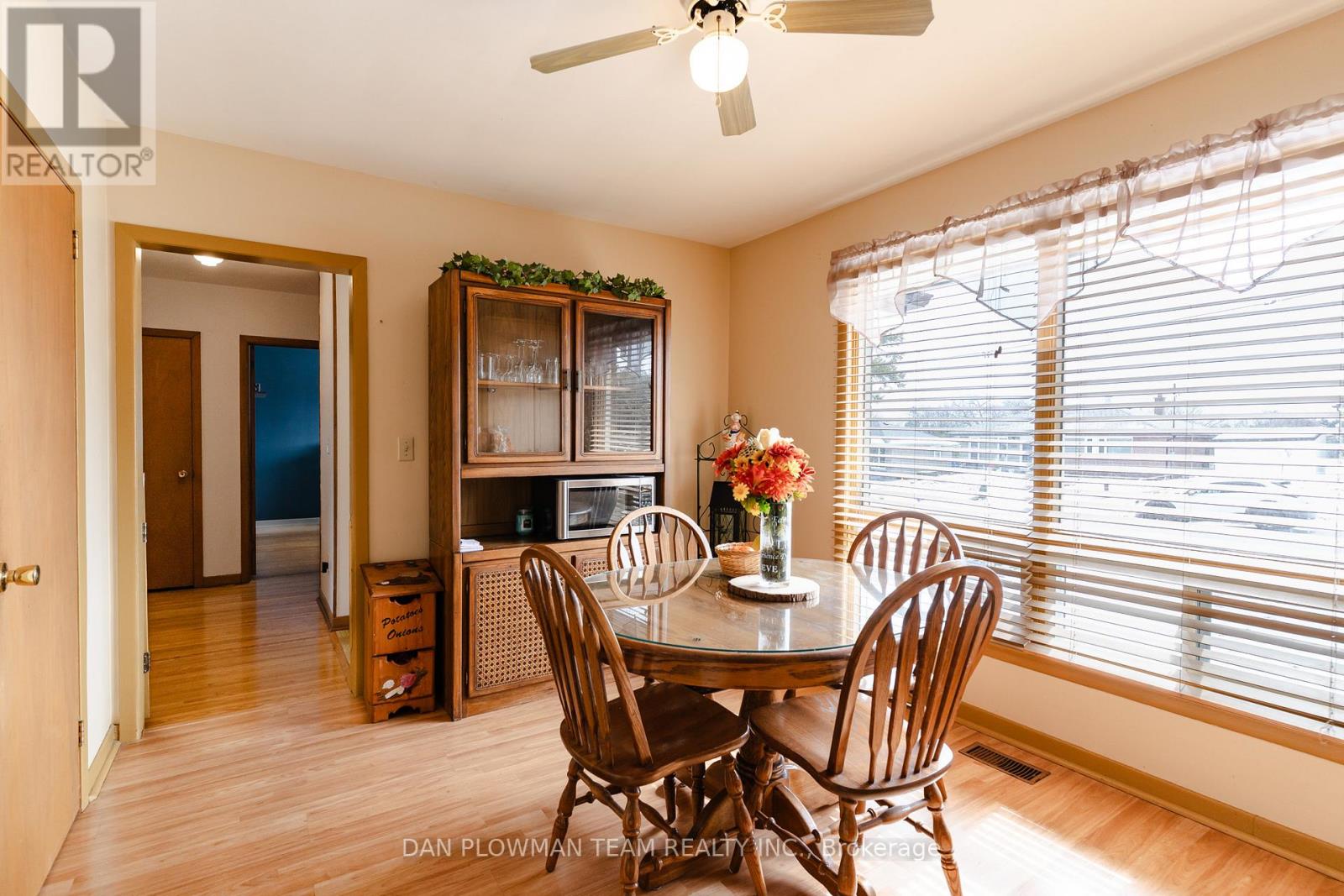 742 Chesterton Avenue, Oshawa, Ontario  L1H 3J3 - Photo 5 - E12910562