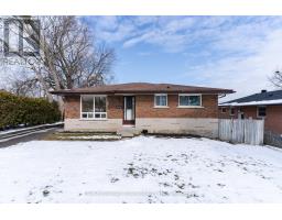 742 CHESTERTON AVENUE, Oshawa, Ontario