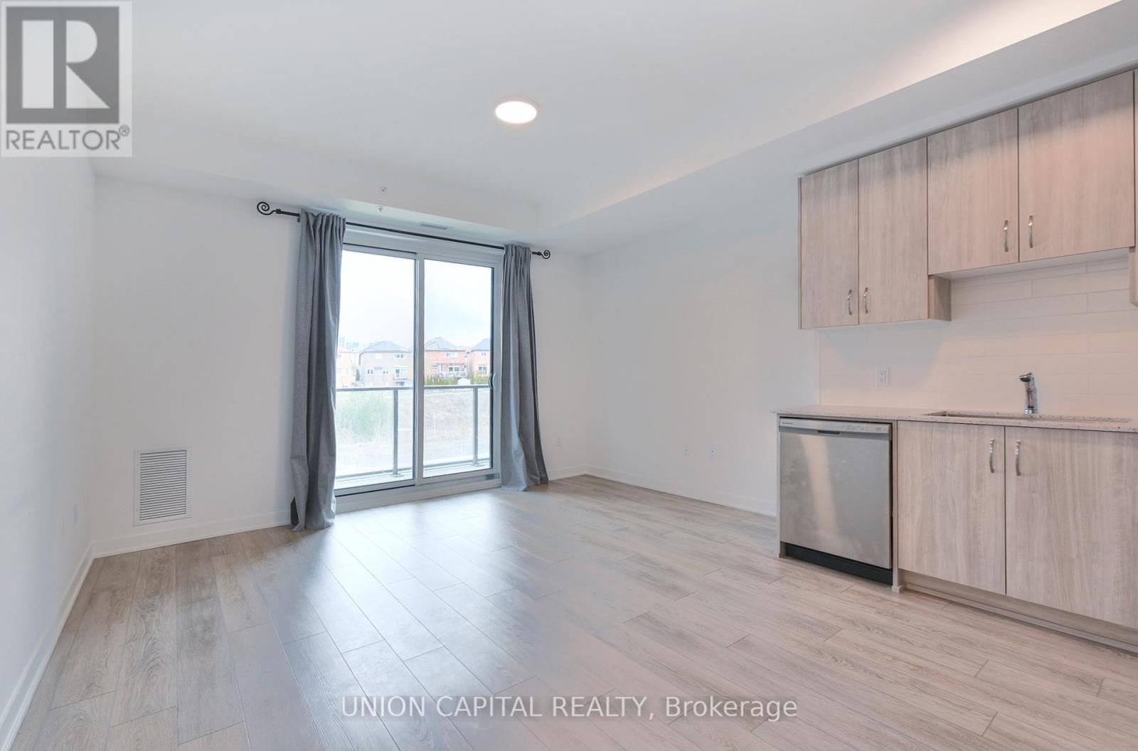 209 - 385 Arctic Red Drive, Oshawa, Ontario  L1L 0W9 - Photo 2 - E12910628