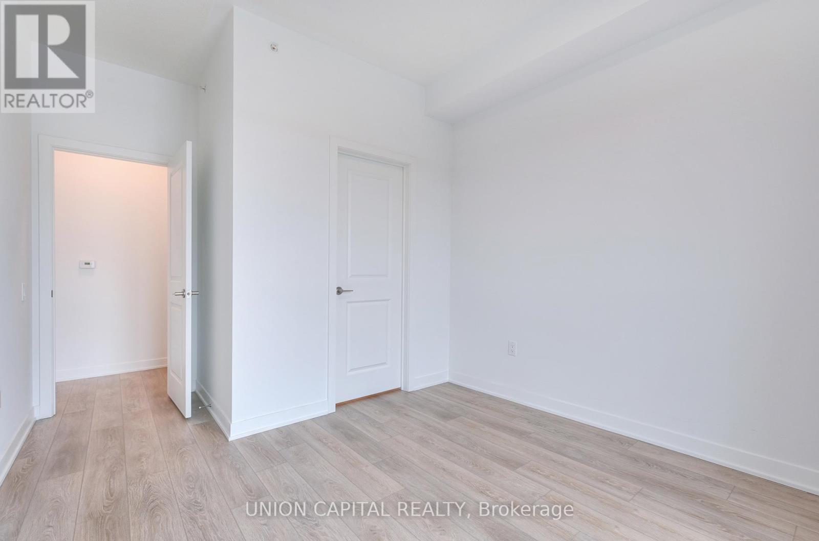 209 - 385 Arctic Red Drive, Oshawa, Ontario  L1L 0W9 - Photo 8 - E12910628