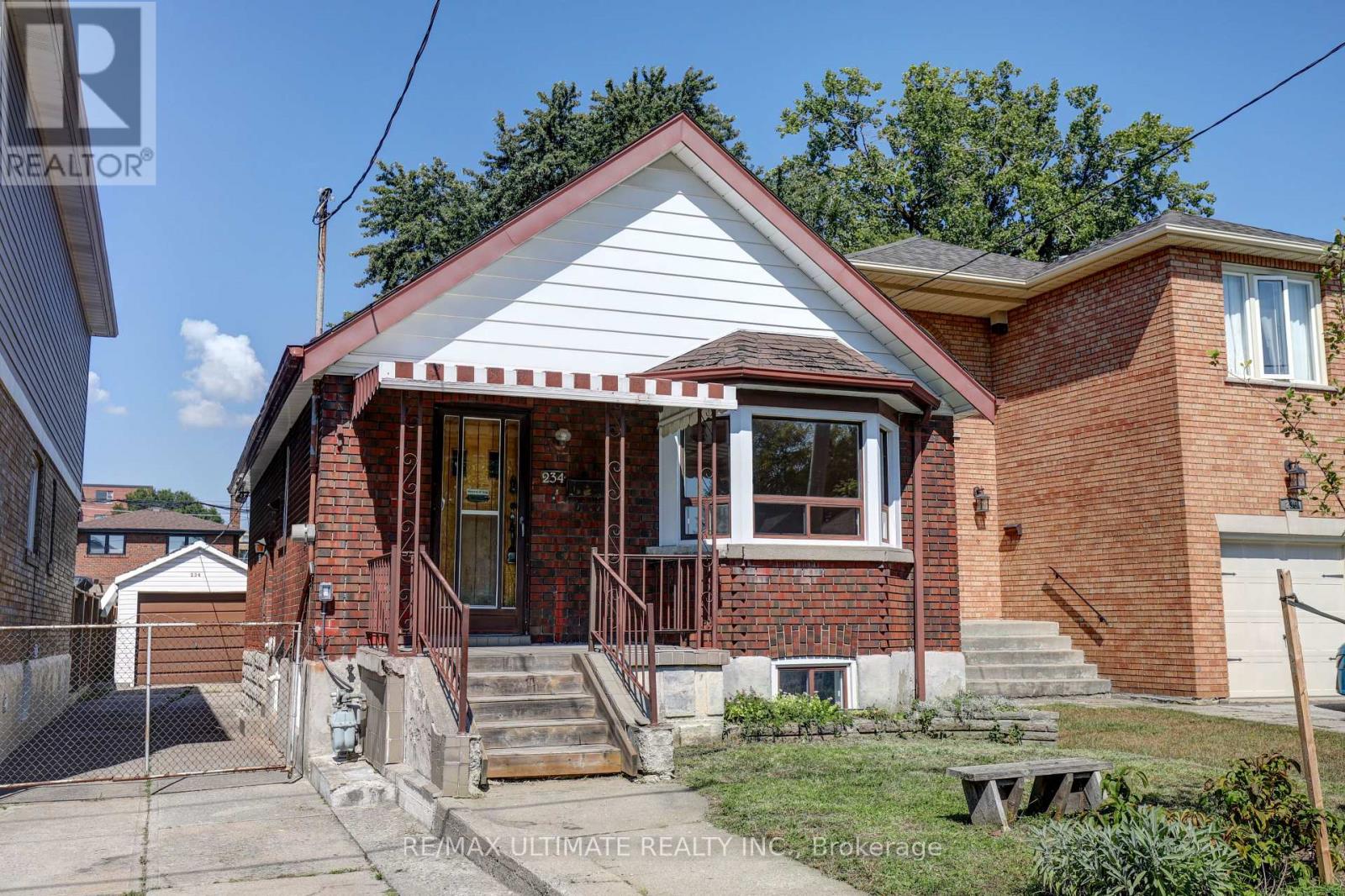 234 FLOYD AVENUE, Toronto, Ontario