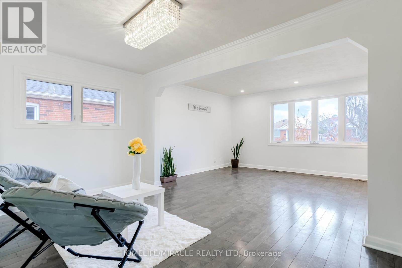 30 Yorkshire Road, Toronto (Ionview), Ontario  M1K 3B6 - Photo 11 - E12910802