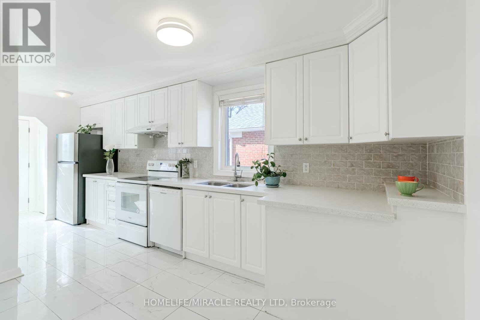 30 Yorkshire Road, Toronto (Ionview), Ontario  M1K 3B6 - Photo 14 - E12910802