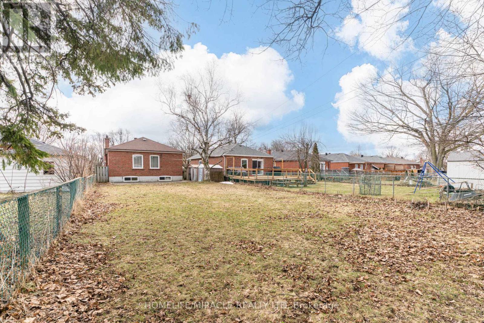 30 Yorkshire Road, Toronto (Ionview), Ontario  M1K 3B6 - Photo 37 - E12910802