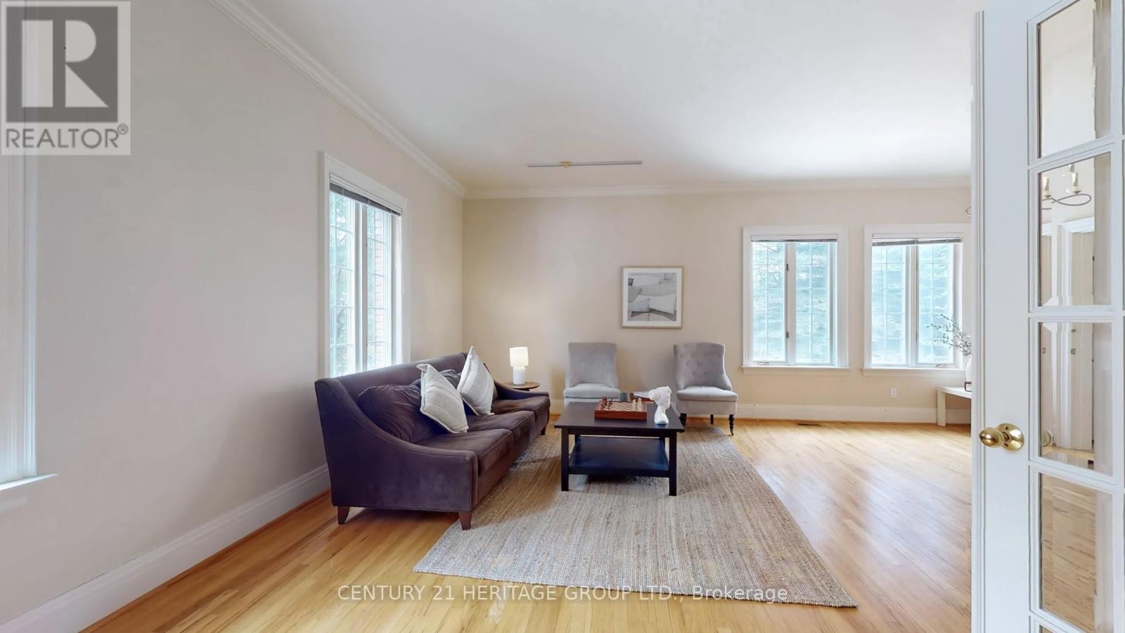 21455 Warden Avenue, East Gwillimbury, Ontario  L0G 1R0 - Photo 14 - N12910654