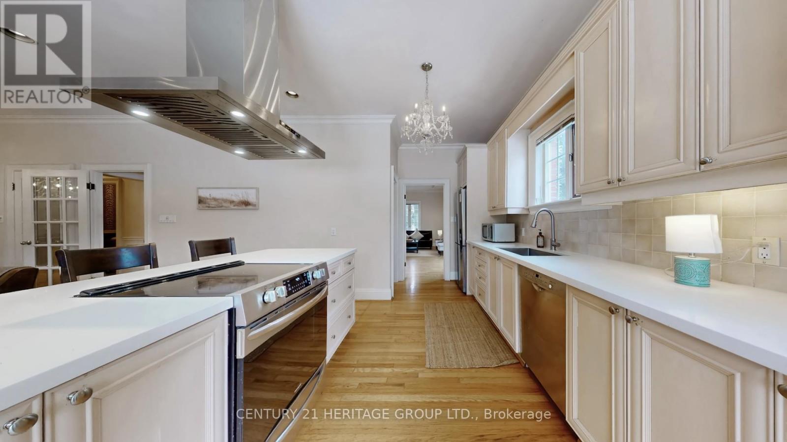 21455 Warden Avenue, East Gwillimbury, Ontario  L0G 1R0 - Photo 20 - N12910654