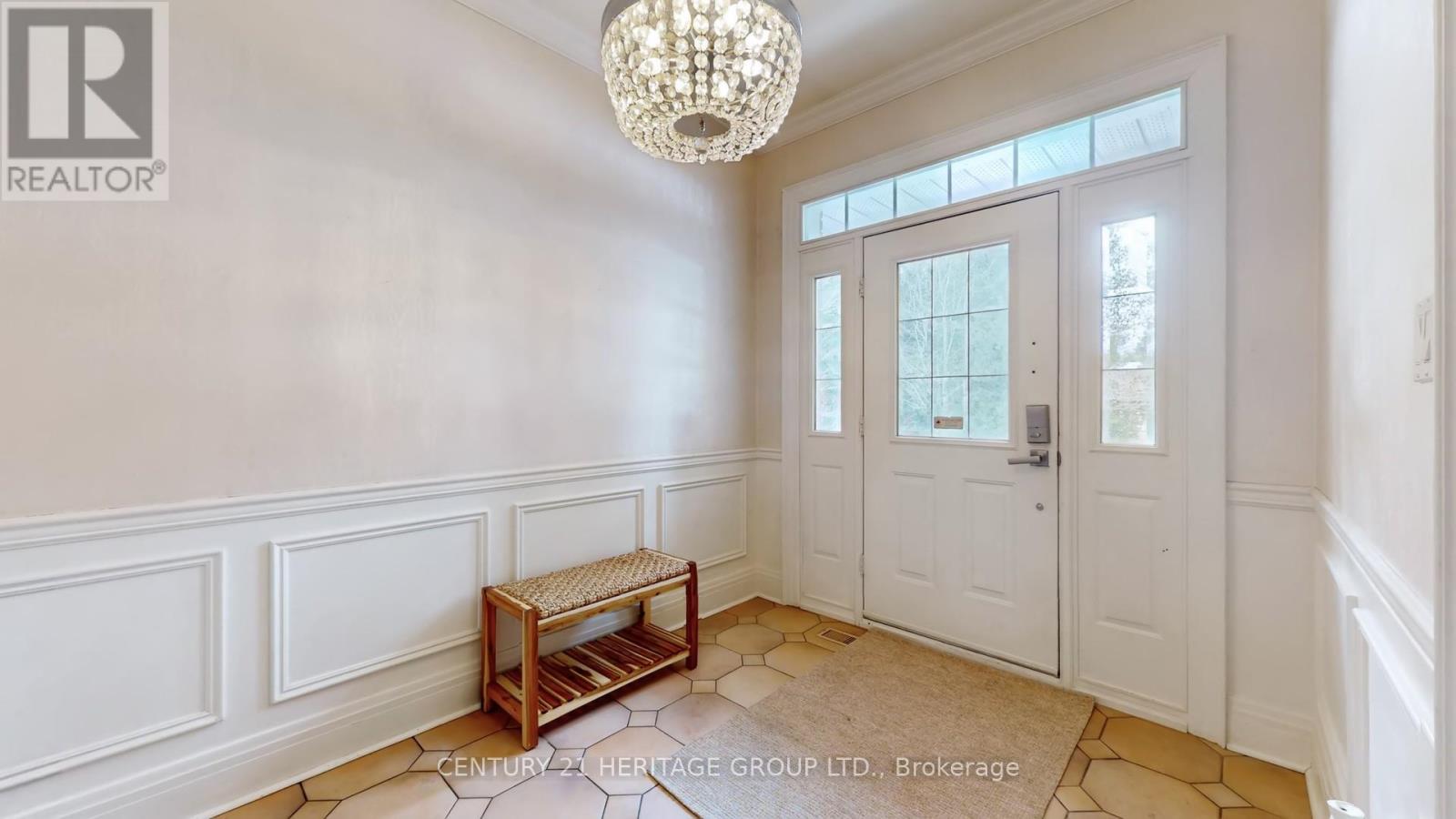 21455 Warden Avenue, East Gwillimbury, Ontario  L0G 1R0 - Photo 30 - N12910654