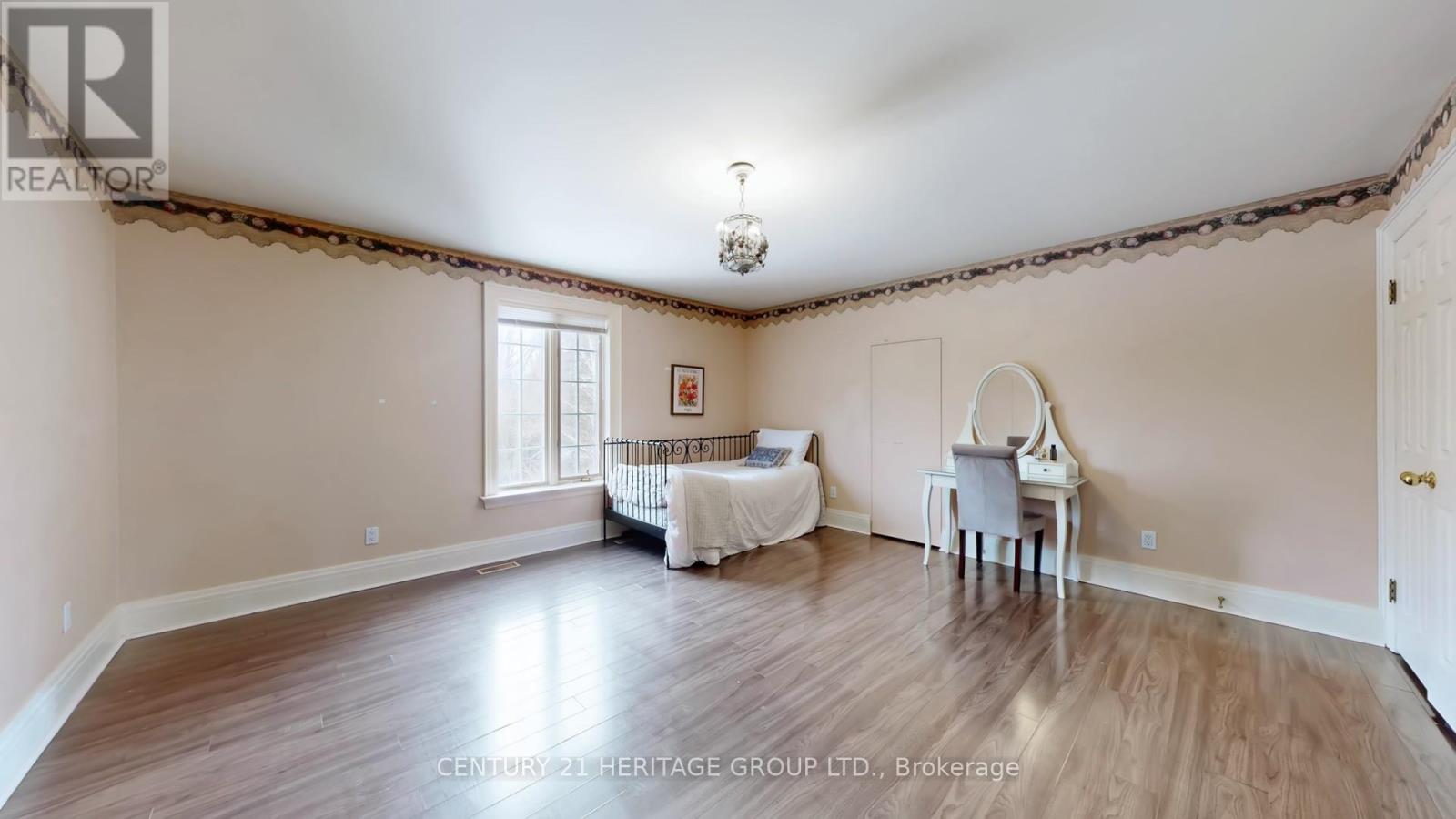 21455 Warden Avenue, East Gwillimbury, Ontario  L0G 1R0 - Photo 32 - N12910654