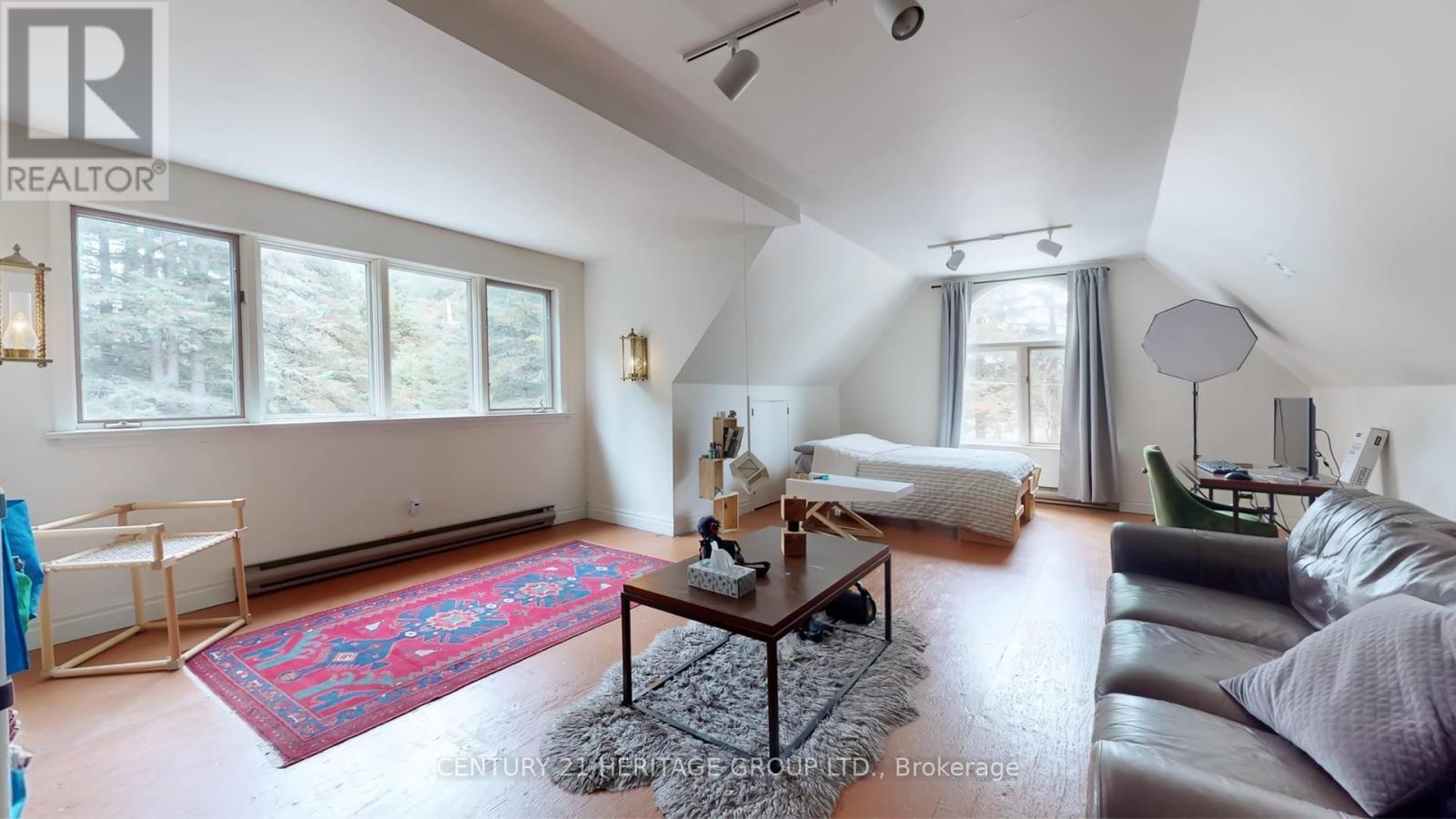 21455 Warden Avenue, East Gwillimbury, Ontario  L0G 1R0 - Photo 36 - N12910654