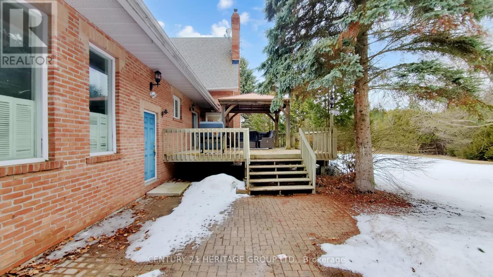 21455 Warden Avenue, East Gwillimbury, Ontario  L0G 1R0 - Photo 9 - N12910654