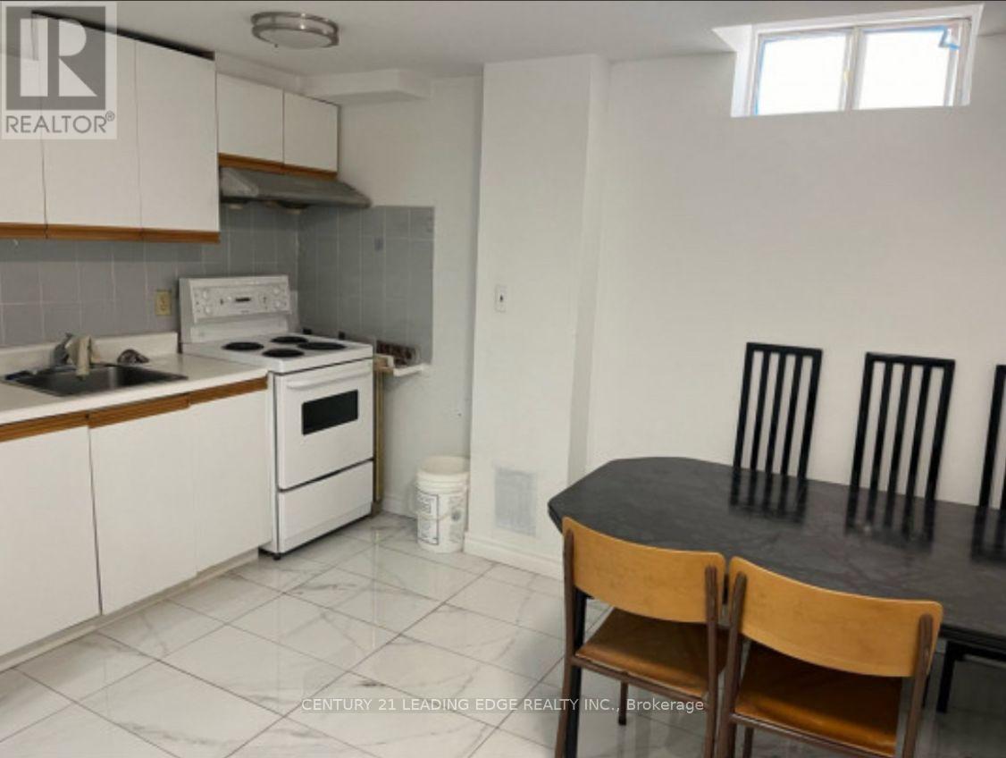 Bsmt - 8 Digby Crescent, Markham, Ontario  L3R 7G5 - Photo 2 - N12910656