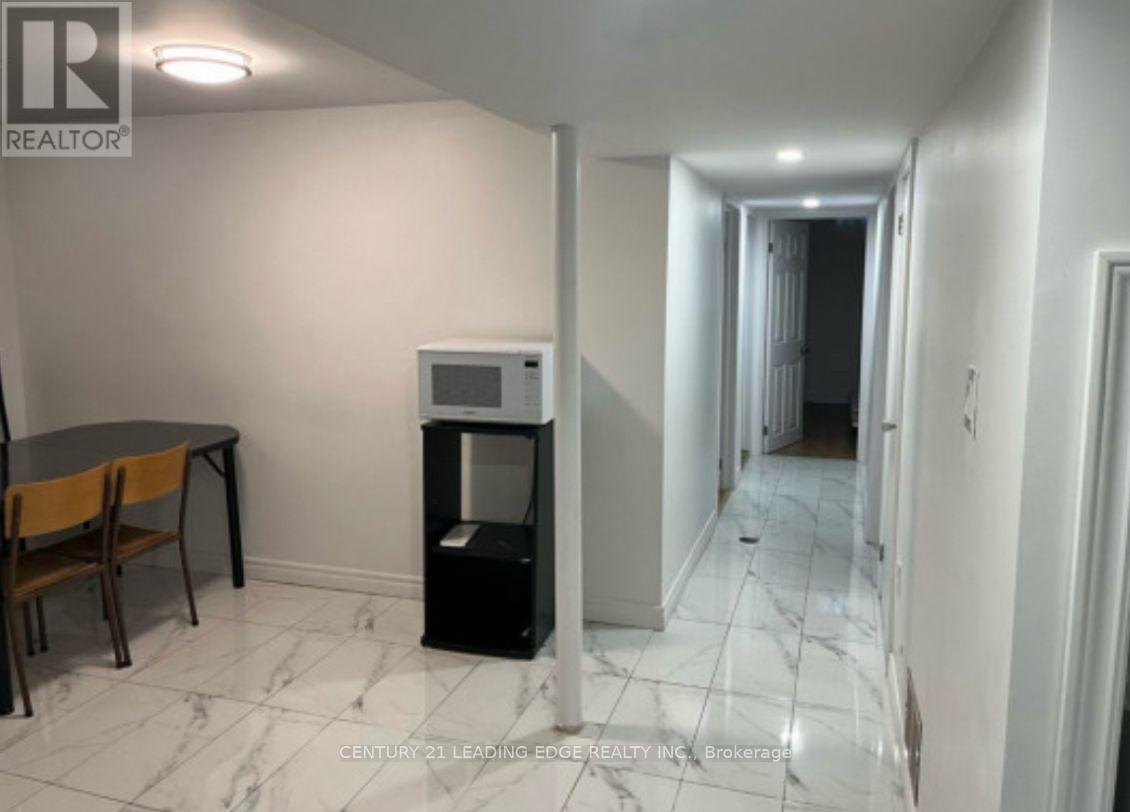 Bsmt - 8 Digby Crescent, Markham, Ontario  L3R 7G5 - Photo 3 - N12910656