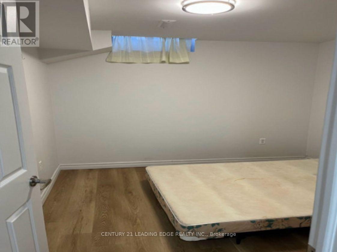 Bsmt - 8 Digby Crescent, Markham, Ontario  L3R 7G5 - Photo 7 - N12910656