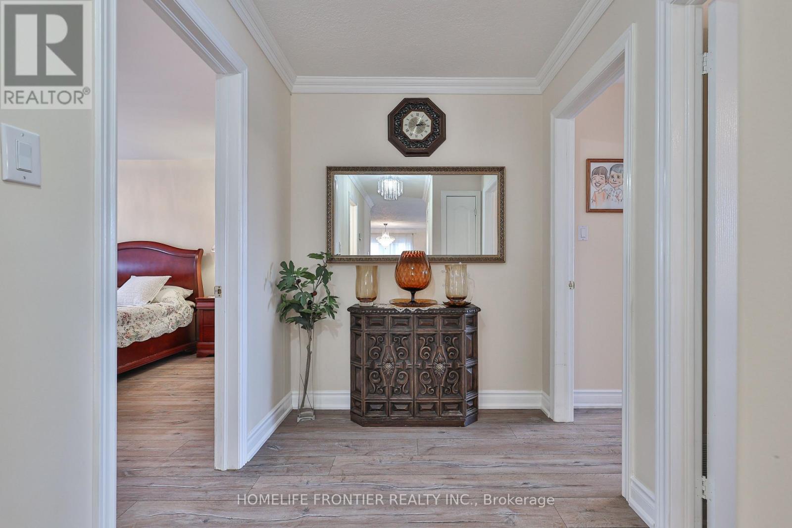 30 Saint Avenue, Bradford West Gwillimbury (Bradford), Ontario  L3Z 3E6 - Photo 19 - N12910692