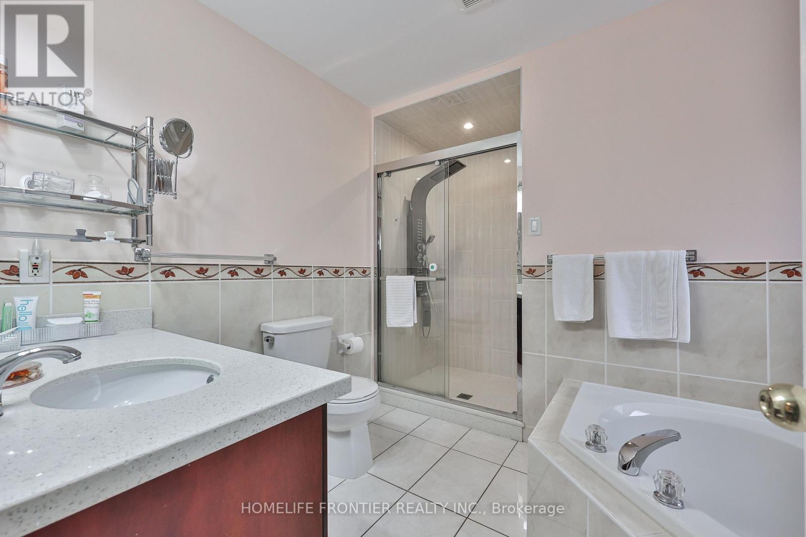 30 Saint Avenue, Bradford West Gwillimbury (Bradford), Ontario  L3Z 3E6 - Photo 22 - N12910692