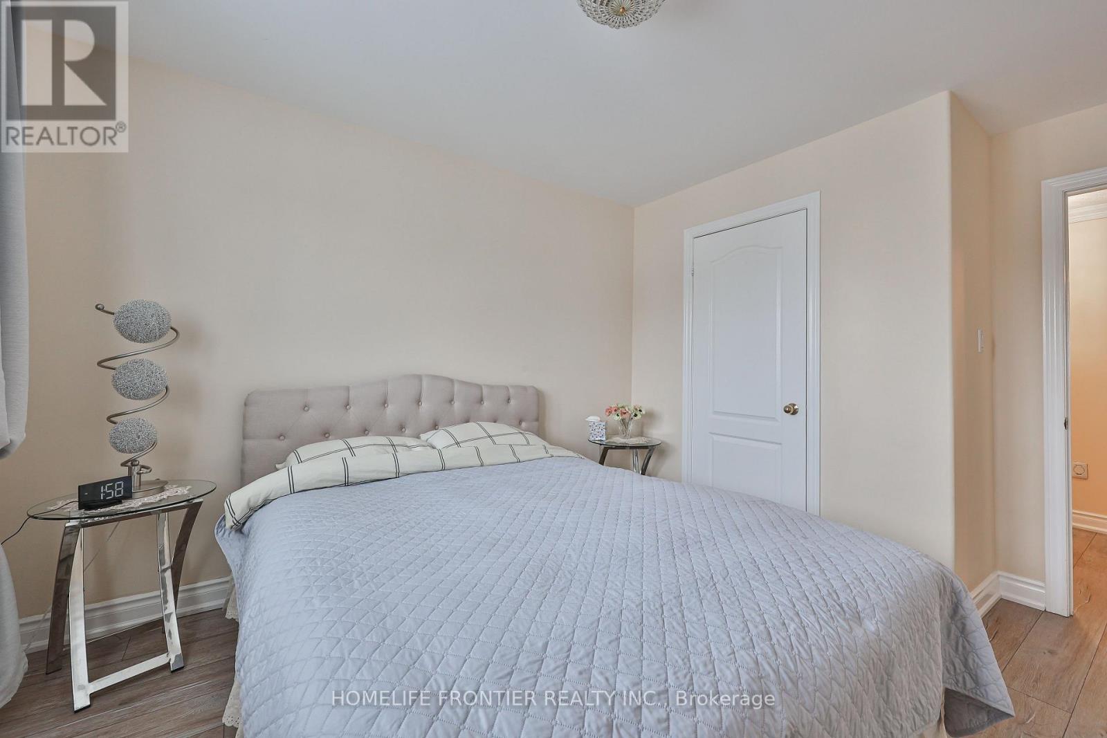 30 Saint Avenue, Bradford West Gwillimbury (Bradford), Ontario  L3Z 3E6 - Photo 26 - N12910692
