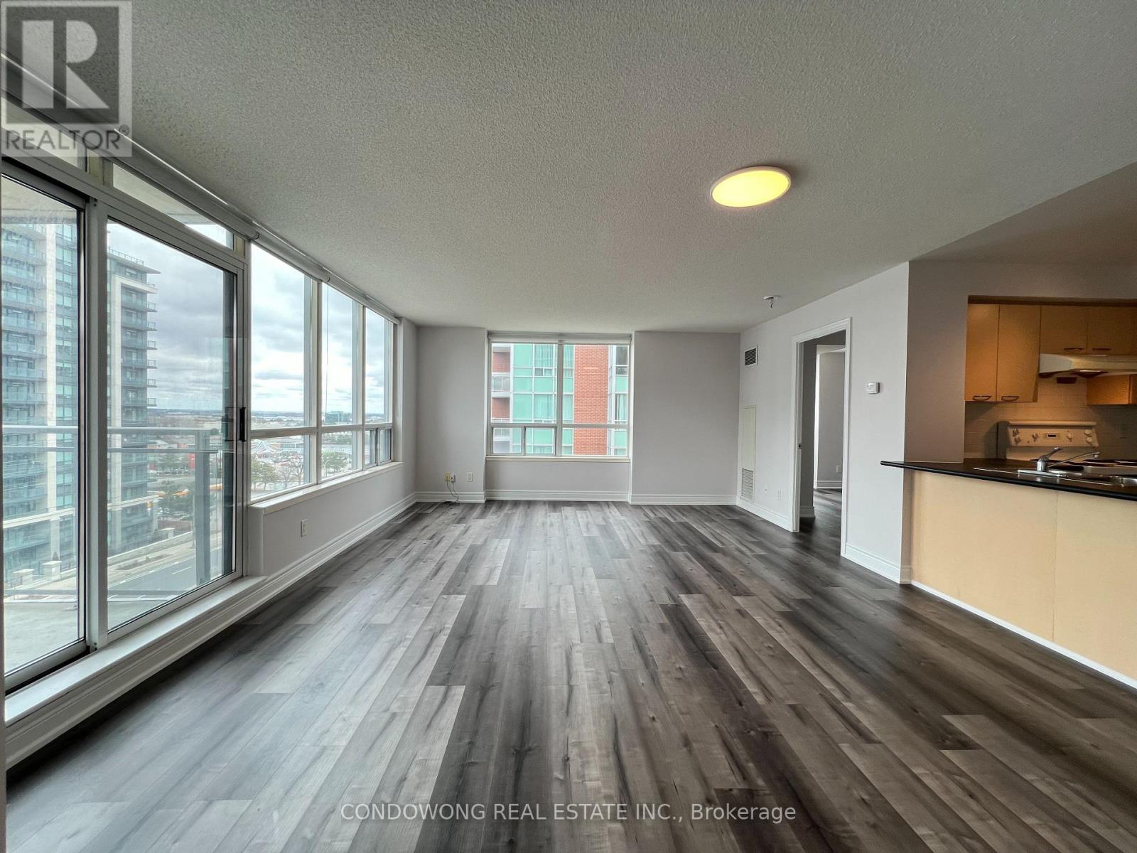 918 - 48 SUNCREST BOULEVARD, Markham, Ontario