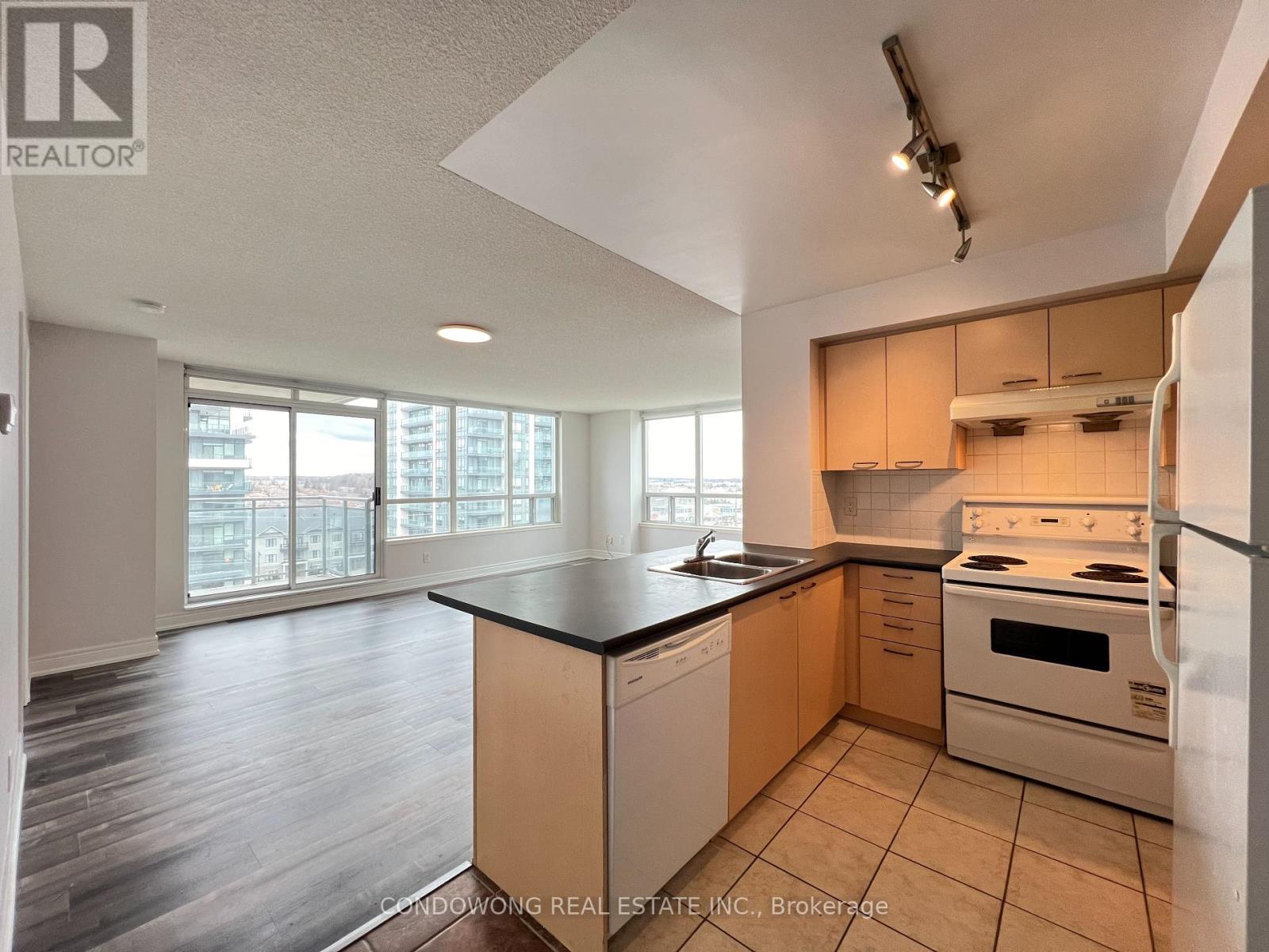 918 - 48 Suncrest Boulevard, Markham, Ontario  L3T 7Y5 - Photo 2 - N12910710