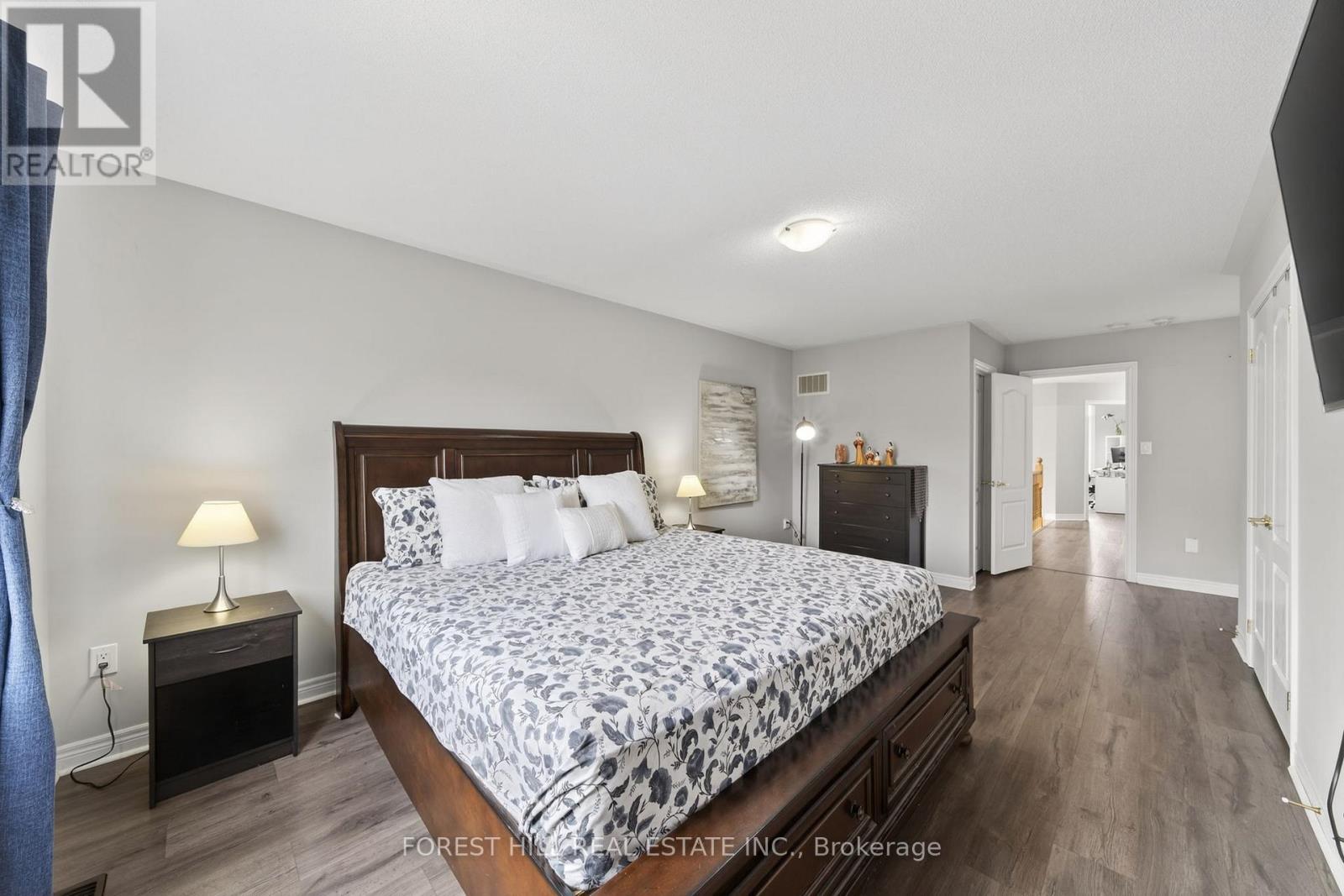 37 Greenwood Drive, Essa, Ontario  L3W 0N5 - Photo 16 - N12909876