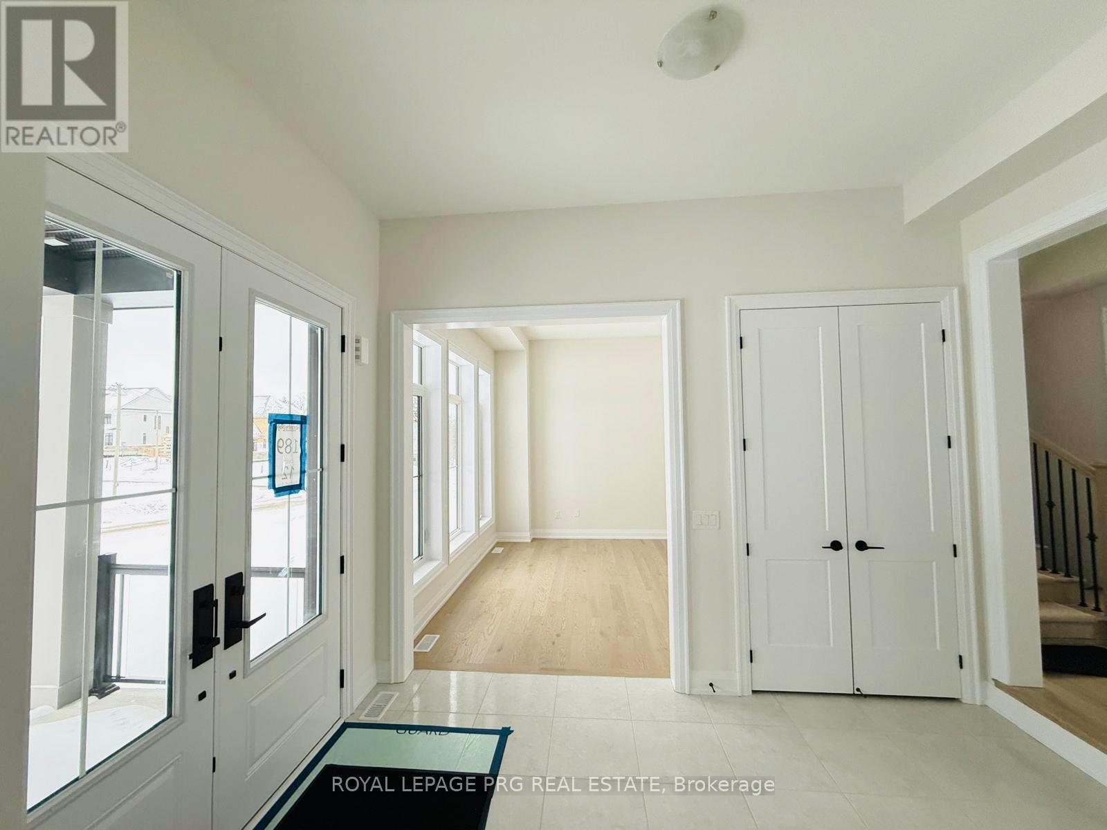 12 Herbert Avenue, Oro-Medonte, Ontario  L0L 2L0 - Photo 9 - S12650198