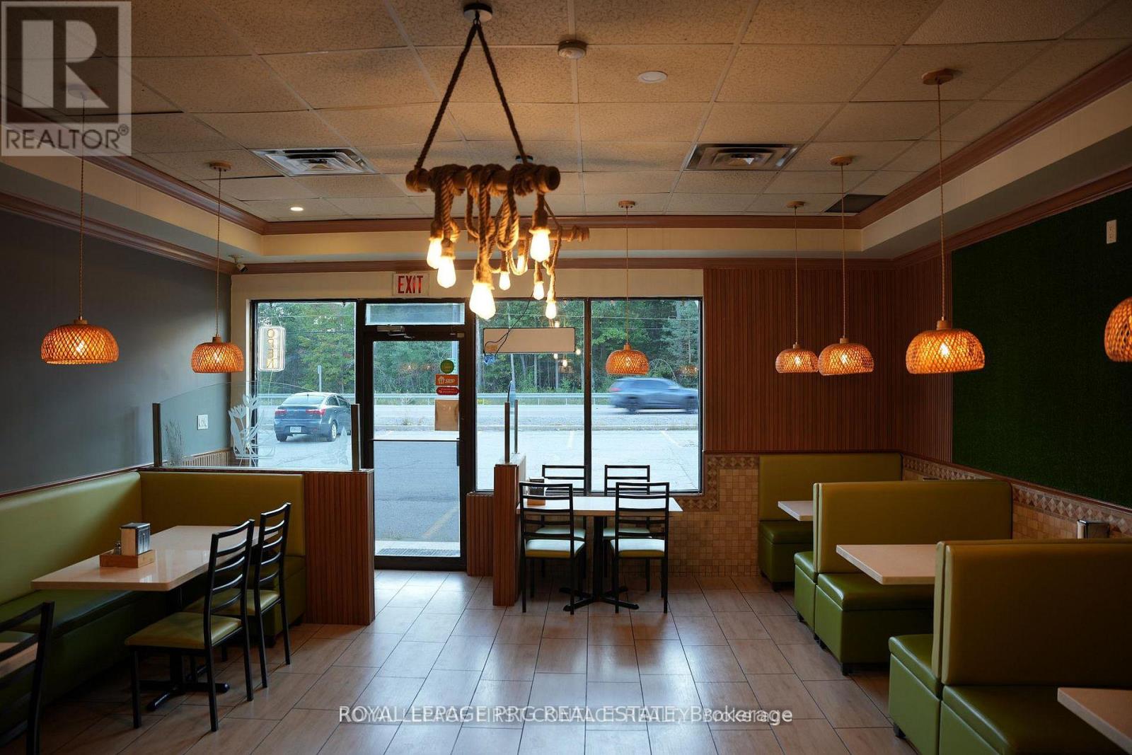 4 - 1179 Bayfield Street N, Springwater, Ontario  L9X 0N5 - Photo 7 - S12867908