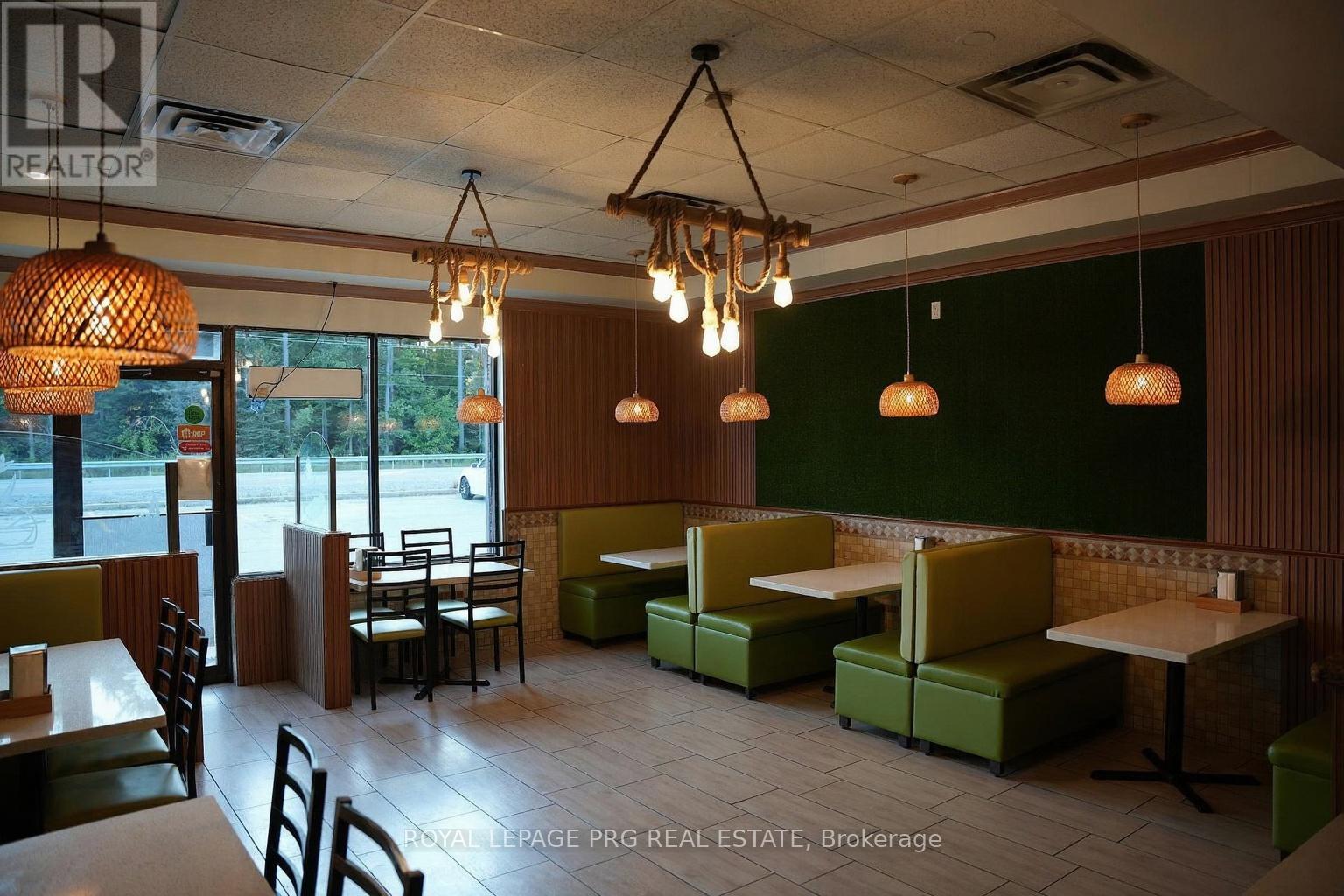 4 - 1179 Bayfield Street N, Springwater, Ontario  L9X 0N5 - Photo 3 - S12867908