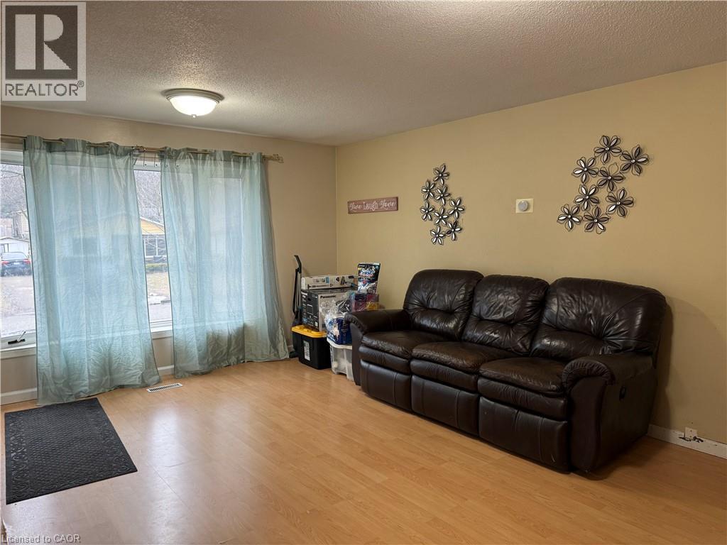 60 Helene Crescent, Waterloo, Ontario  N2L 5E5 - Photo 3 - 40814075