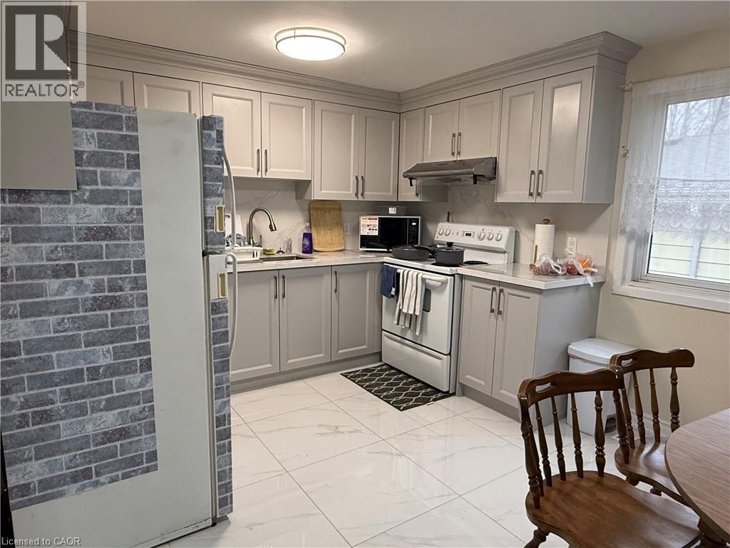 60 Helene Crescent, Waterloo, Ontario  N2L 5E5 - Photo 6 - 40814075