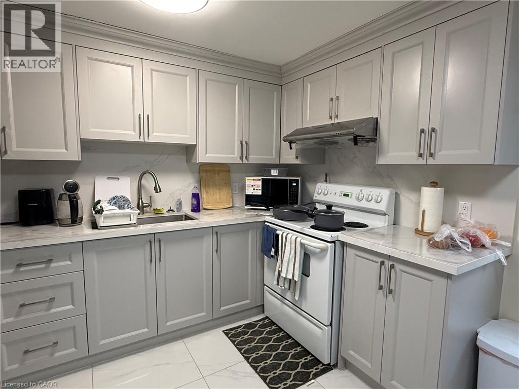 60 Helene Crescent, Waterloo, Ontario  N2L 5E5 - Photo 7 - 40814075