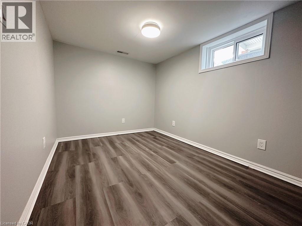 39 Maywood Road Unit# Lower, Kitchener, Ontario  N2C 2A2 - Photo 10 - 40813210