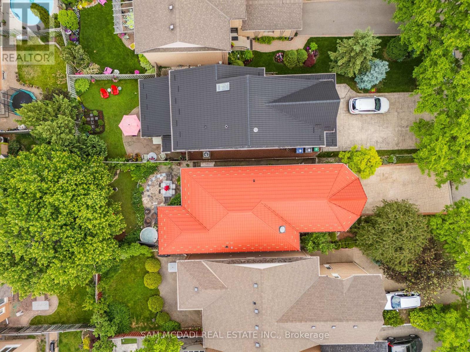 6074 Leeside Crescent, Mississauga, Ontario  L5M 5K6 - Photo 47 - W12910650