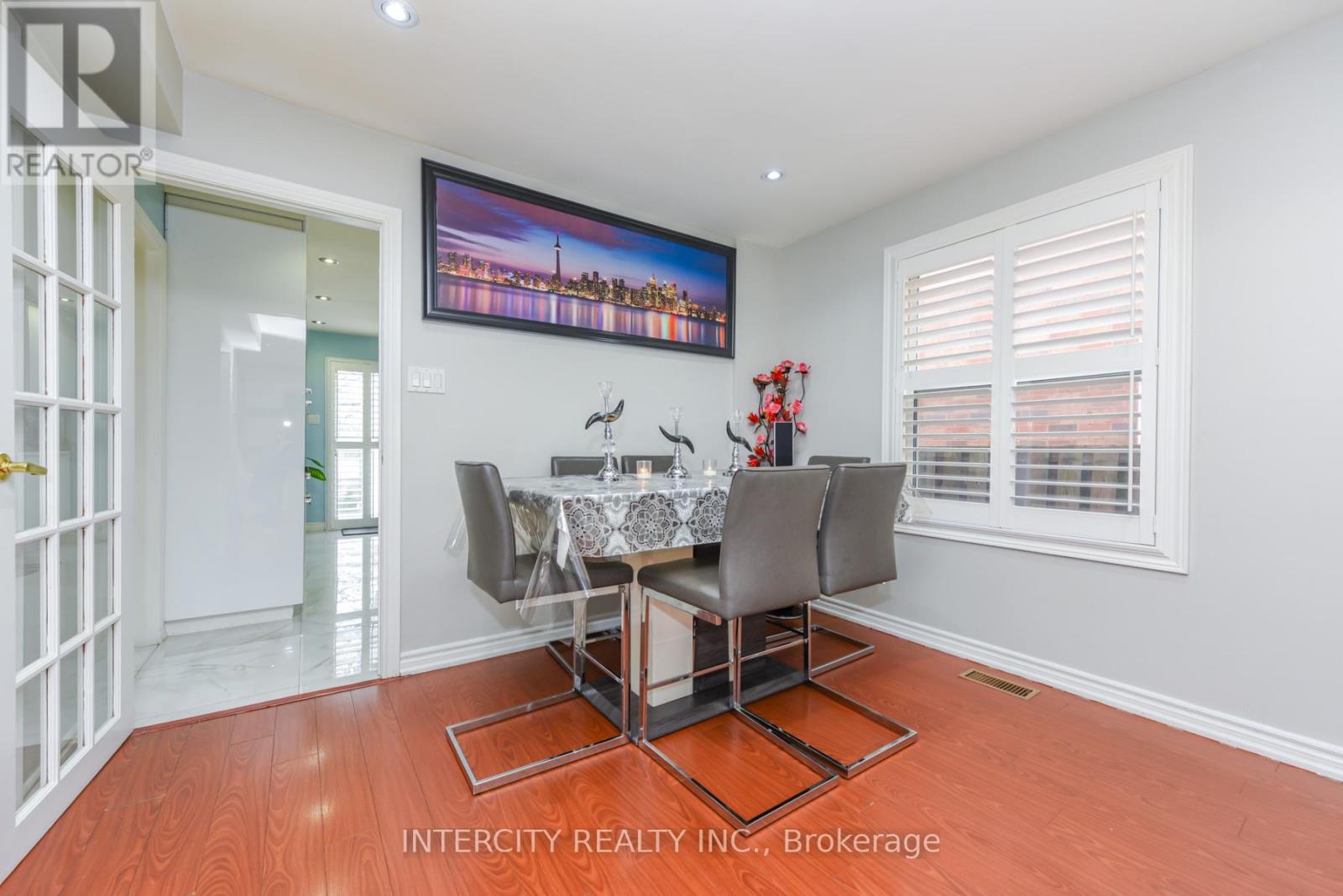 7140 Dalewood Drive, Mississauga, Ontario  L4T 4E9 - Photo 14 - W12910666