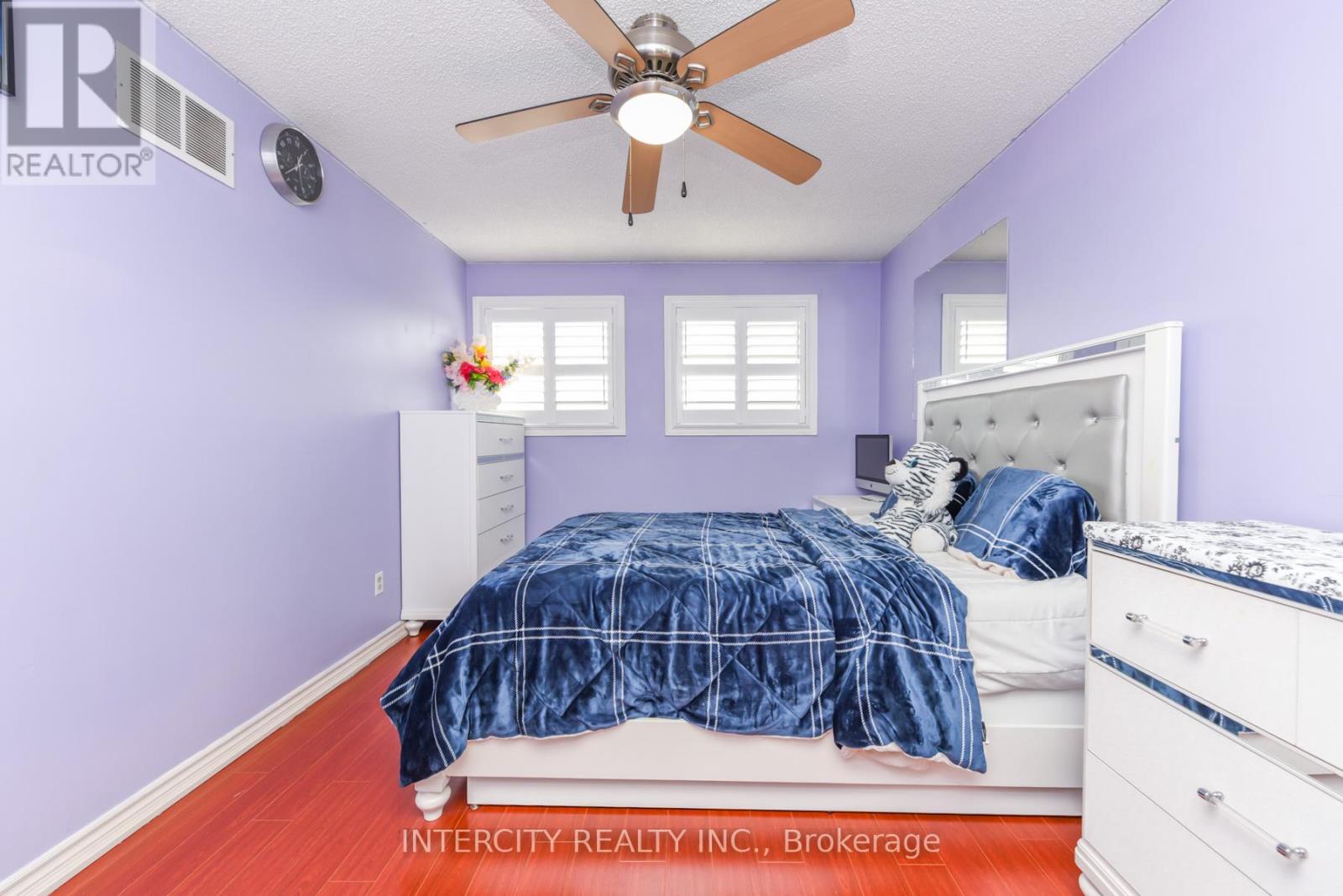 7140 Dalewood Drive, Mississauga, Ontario  L4T 4E9 - Photo 36 - W12910666