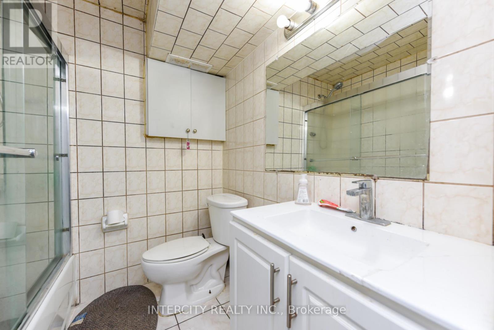 7140 Dalewood Drive, Mississauga, Ontario  L4T 4E9 - Photo 43 - W12910666