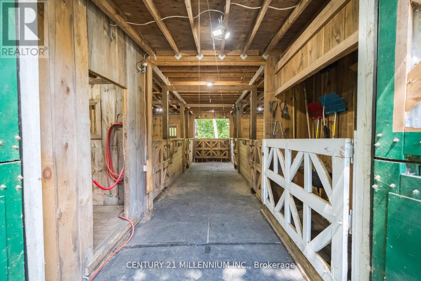 11646 Dublin Line, Halton Hills, Ontario  L7J 2M1 - Photo 43 - W12910712