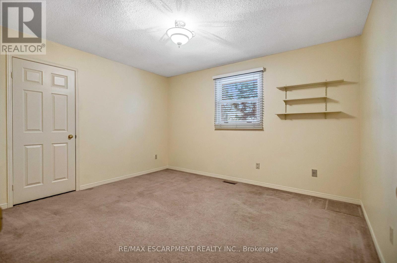 4037 Chadburn Crescent, Mississauga, Ontario  L5L 3X3 - Photo 30 - W12910718