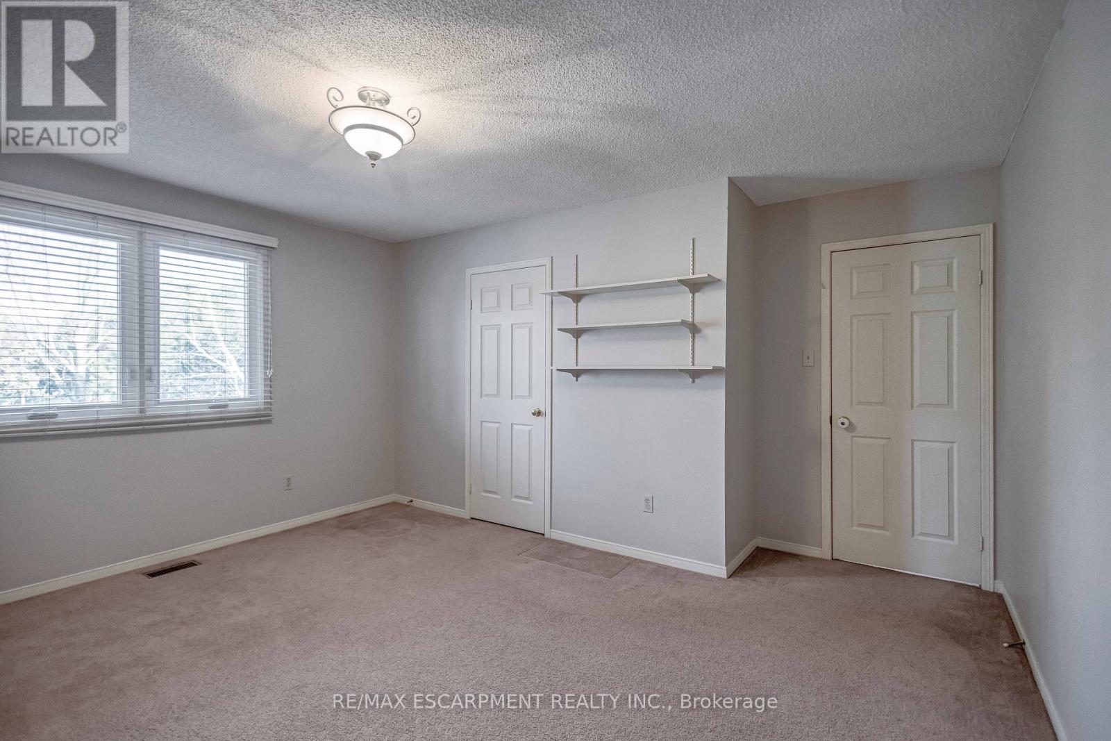 4037 Chadburn Crescent, Mississauga, Ontario  L5L 3X3 - Photo 33 - W12910718