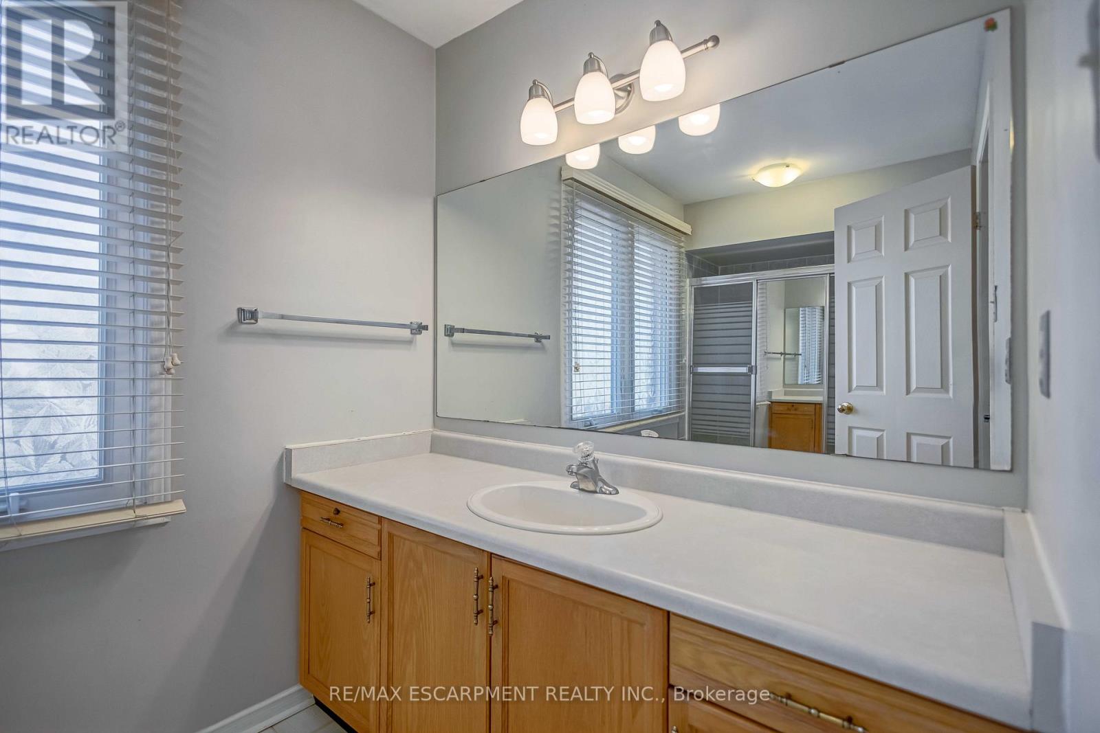 4037 Chadburn Crescent, Mississauga, Ontario  L5L 3X3 - Photo 37 - W12910718