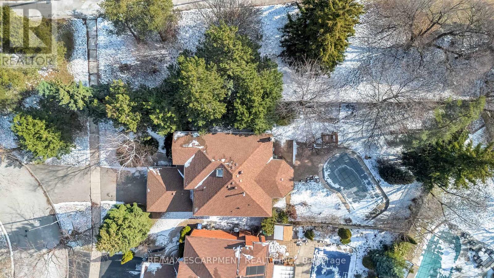 4037 Chadburn Crescent, Mississauga, Ontario  L5L 3X3 - Photo 46 - W12910718